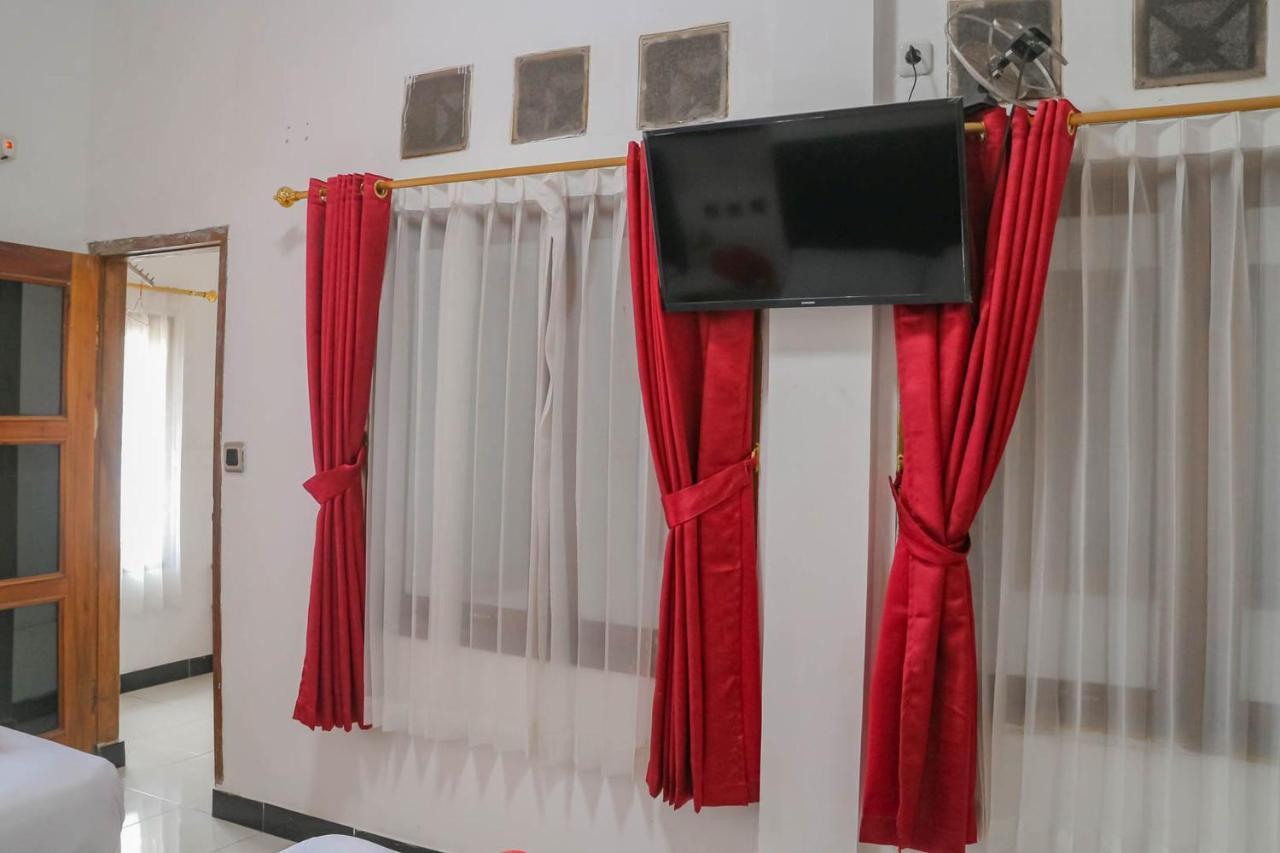 Wisma Vandera Syariah Garut Mitra Reddoorz Exterior photo